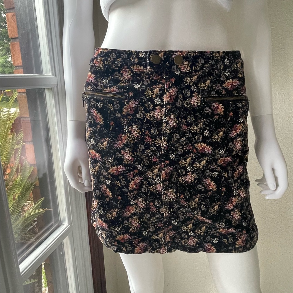 Mossimo floral corduroy mini skirt